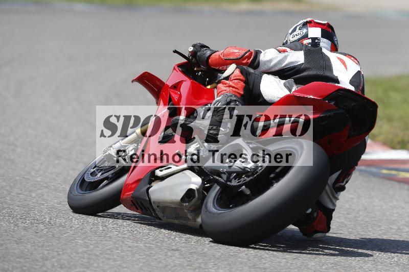 /27 12.06.2025 Ducati Schweiz Trackday Warmup  ADR/gelb-jeaune/44